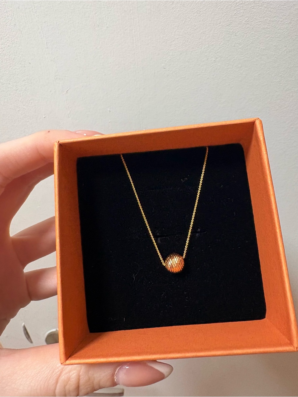 10k Gold dainty Ribbed Sphere Pendant Necklace - Women Jewelry